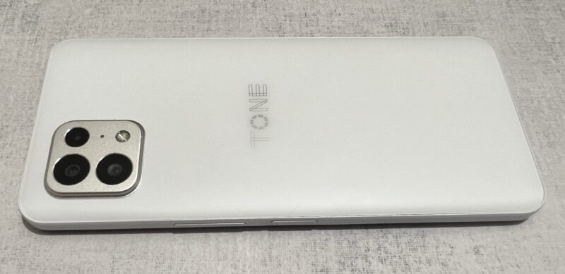 トーンモバイル見守りスマホ『TONE e22』スペックを徹底比較【実機 